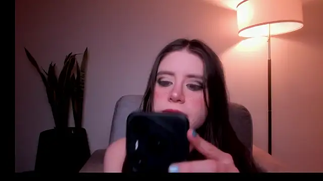 Snapshot of HazelKush chatting on May 2026 11:11:02 PM HazelKush online show from May 2026 11:11:02 PM