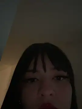 Snapshot of Elle chatting on January 2025 02:49:02 AM Elle online show from January 2025 02:49:02 AM