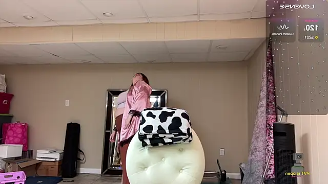 NotUrBabyMoms online show from February 2025 05:30:01 PM