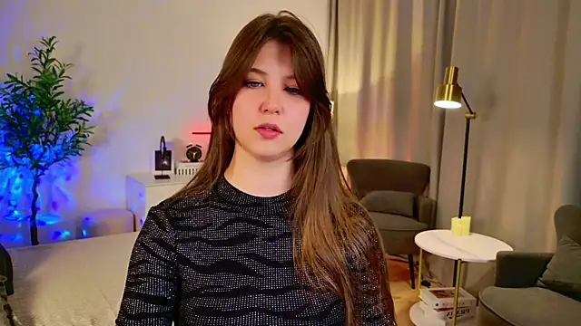 ElizaMild online show from June 2026 01:23:02 PM
