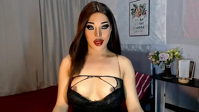 trixxielicious online show from January 2025 12:52:02 PM