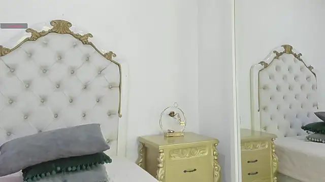 Princsgirl  online show from September 2025 07:38:01 PM