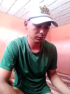 Snapshot of Sirius_5 chatting on October 2025 05:03:02 PM Sirius 5 online show from October 2025 05:03:02 PM