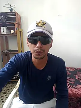 Snapshot of Sirius_5 chatting on November 2025 05:31:01 PM Sirius 5 online show from November 2025 05:31:01 PM