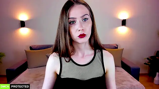 TheWoman   online show from October 2025 07:07:02 PM