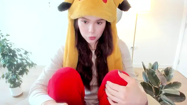 Snapshot of Pokemeboy chatting on November 2025 01:01:01 PM Pokemeboy online show from November 2025 01:01:01 PM