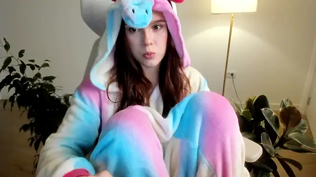 Snapshot of Pokemeboy chatting on December 2025 06:05:01 PM Pokemeboy online show from December 2025 06:05:01 PM