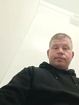 Milda121 online show from May 2026 06:10:02 AM