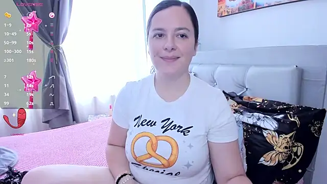 angelaagomez online show from June 2026 05:06:01 PM