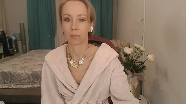 LuxuryNika online show from May 2026 02:47:01 PM
