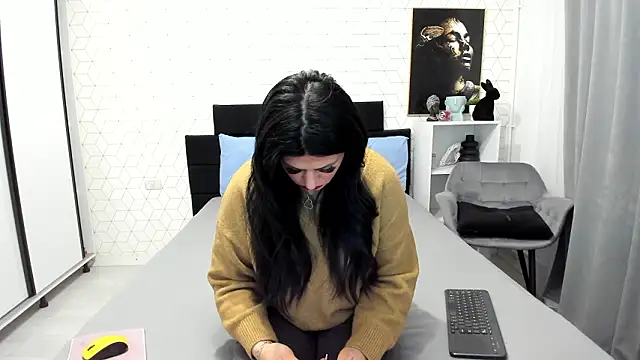 Snapshot of Heidix chatting on February 2026 03:57:02 AM Heidix online show from February 2026 03:57:02 AM