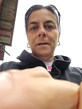 Snapshot of IsabelleCraft chatting on October 2025 10:26:01 AM IsabelleCraft online show from October 2025 10:26:01 AM