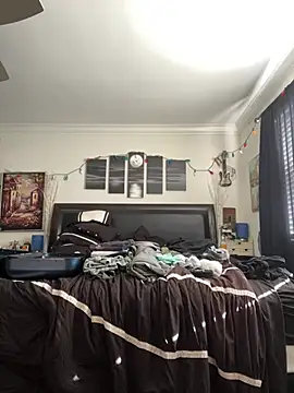 honneymel online show from February 2025 11:52:02 PM