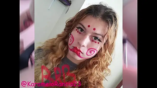 Snapshot of Smoke_trip_Alicia chatting on February 2025 04:05:02 PM Smoke trip Alicia online show from February 2025 04:05:02 PM