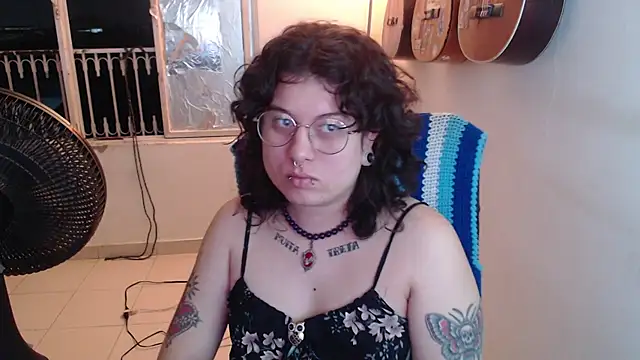 Smoke trip Alicia online show from December 2025 10:31:01 AM