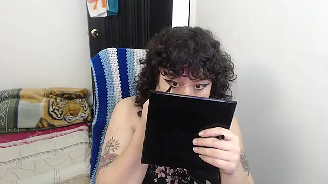 Smoke trip Alicia online show from February 2026 02:32:02 PM