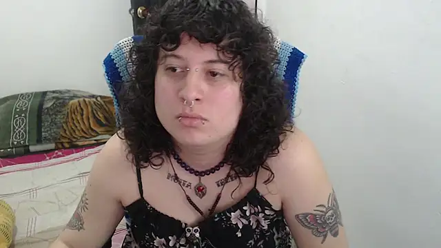 Snapshot of Smoke_trip_Alicia chatting on February 2026 02:02:02 PM Smoke trip Alicia online show from February 2026 02:02:02 PM