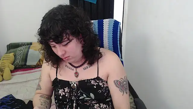 Snapshot of Smoke_trip_Alicia chatting on February 2026 03:09:01 PM Smoke trip Alicia online show from February 2026 03:09:01 PM