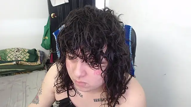 Snapshot of Smoke_trip_Alicia chatting on February 2026 03:46:02 PM Smoke trip Alicia online show from February 2026 03:46:02 PM