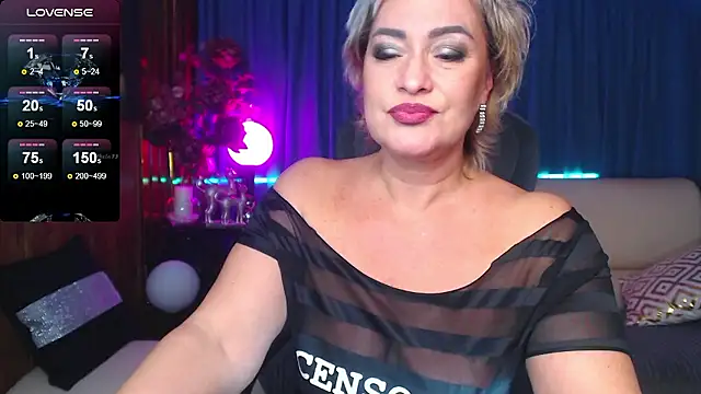 Snapshot of Ellen_Ripley chatting on December 2024 01:11:02 PM Ellen Ripley online show from December 2024 01:11:02 PM