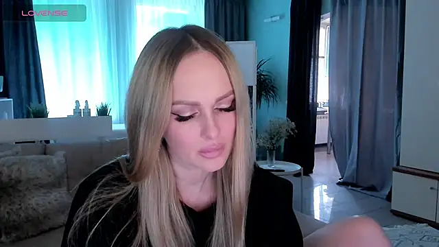 Libby Nora online show from February 2025 01:52:02 PM