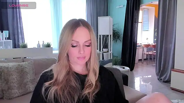 Libby Nora online show from March 2025 09:02:02 AM