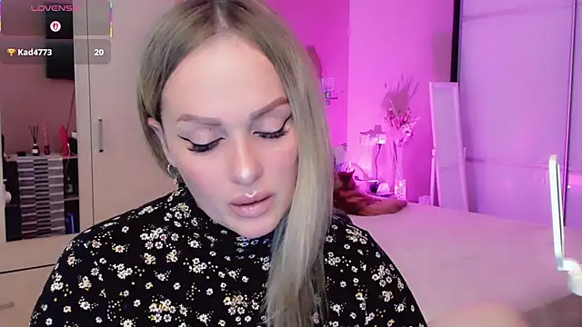 Libby Nora online show from April 2026 08:57:01 AM