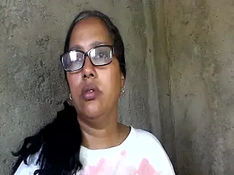 Snapshot of Damita999 chatting on January 2025 07:32:01 PM Damita999 online show from January 2025 07:32:01 PM