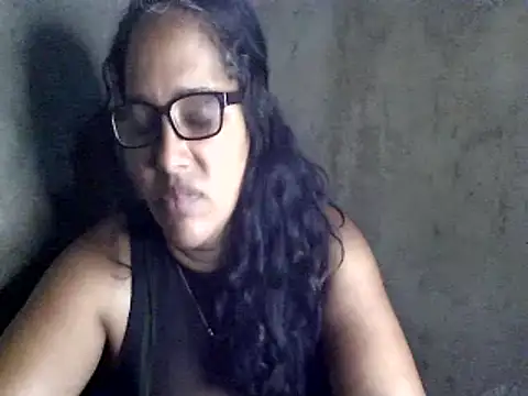 Snapshot of Damita999 chatting on January 2025 05:10:01 AM Damita999 online show from January 2025 05:10:01 AM