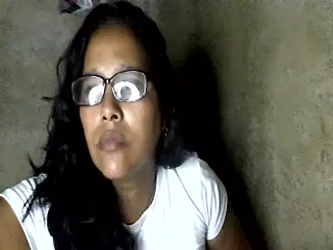 Snapshot of Damita999 chatting on January 2025 12:36:01 AM Damita999 online show from January 2025 12:36:01 AM