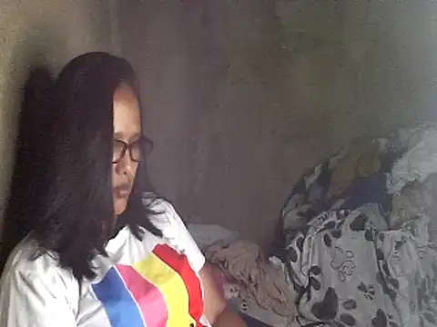 Snapshot of Damita999 chatting on February 2025 01:55:01 AM Damita999 online show from February 2025 01:55:01 AM