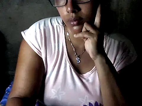 Snapshot of Damita999 chatting on February 2025 03:47:01 PM Damita999 online show from February 2025 03:47:01 PM