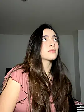 swrennn19 online show from September 2025 11:18:01 PM