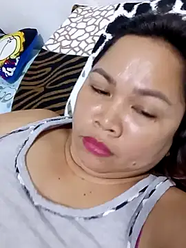 XXLorie 02 online show from February 2025 11:00:02 AM