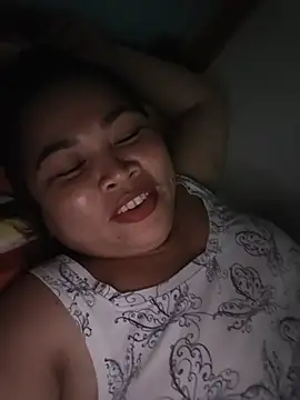 XXLorie 02 online show from July 2026 12:56:02 PM