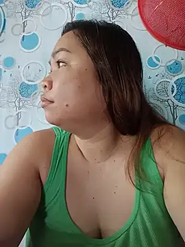 XXLorie 02 online show from July 2026 12:42:01 AM
