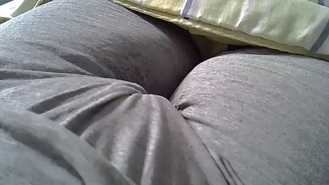 perescam online show from October 2025 03:32:02 PM