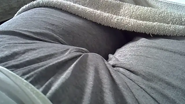 perescam online show from February 2026 03:37:02 PM