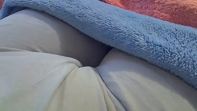 perescam online show from June 2026 06:11:01 PM