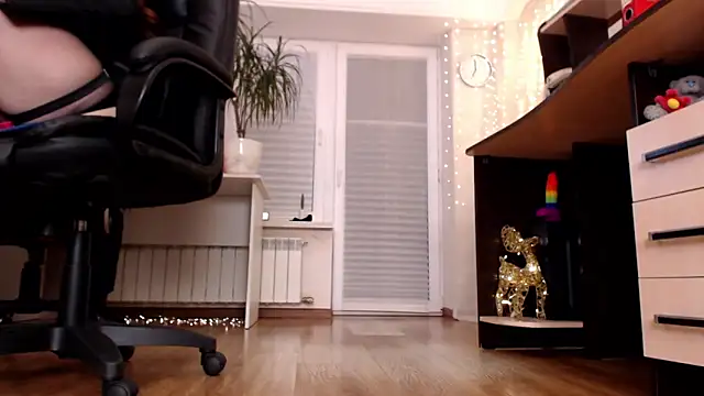 Snapshot of CassieDonald chatting on February 2026 04:00:01 PM CassieDonald online show from February 2026 04:00:01 PM