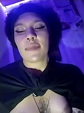 LUNAdeMARTE online show from December 2024 06:17:02 AM