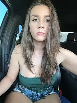 Snapshot of MaggyMayI chatting on October 2025 04:19:01 PM MaggyMayI online show from October 2025 04:19:01 PM