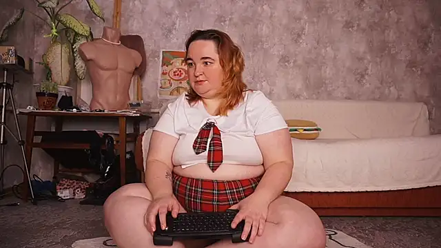 Snapshot of Evelively chatting on March 2025 02:29:02 PM Evelively online show from March 2025 02:29:02 PM