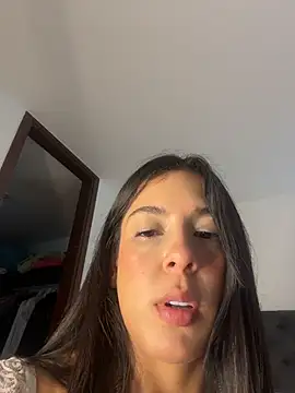 kamivolkano online show from November 2025 04:22:01 PM