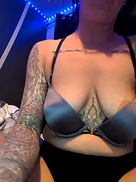 Snapshot of Jennababee chatting on March 2026 03:39:01 AM Jennababee online show from March 2026 03:39:01 AM