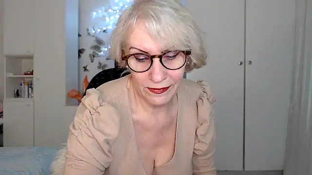 Snapshot of Ghertrude52 chatting on February 2025 04:38:02 AM Ghertrude52 online show from February 2025 04:38:02 AM