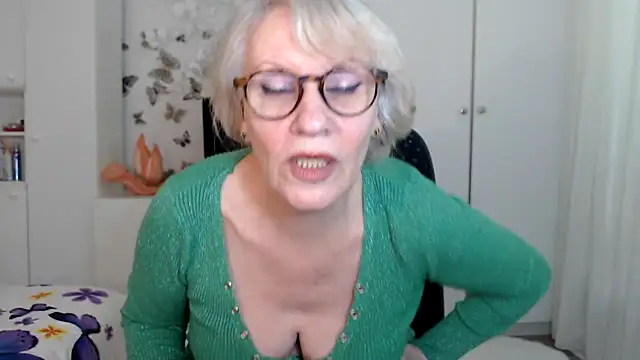 Snapshot of Ghertrude52 chatting on March 2025 10:28:02 AM Ghertrude52 online show from March 2025 10:28:02 AM