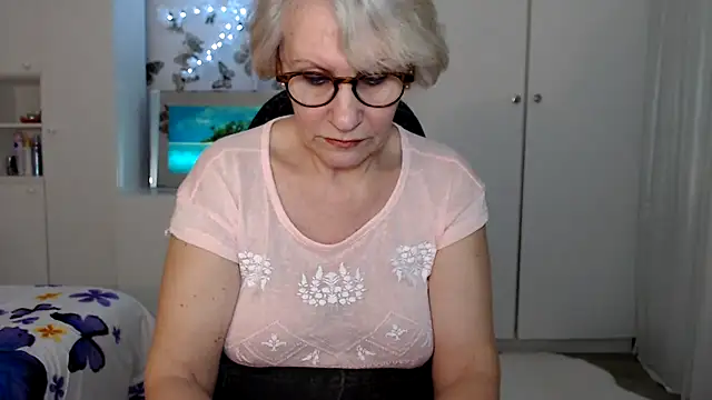 Snapshot of Ghertrude52 chatting on March 2025 07:41:01 AM Ghertrude52 online show from March 2025 07:41:01 AM