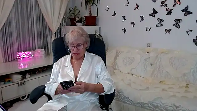 Snapshot of Ghertrude52 chatting on September 2025 03:08:02 AM Ghertrude52 online show from September 2025 03:08:02 AM