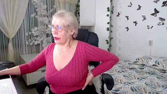 Ghertrude52 online show from April 2026 03:44:01 AM